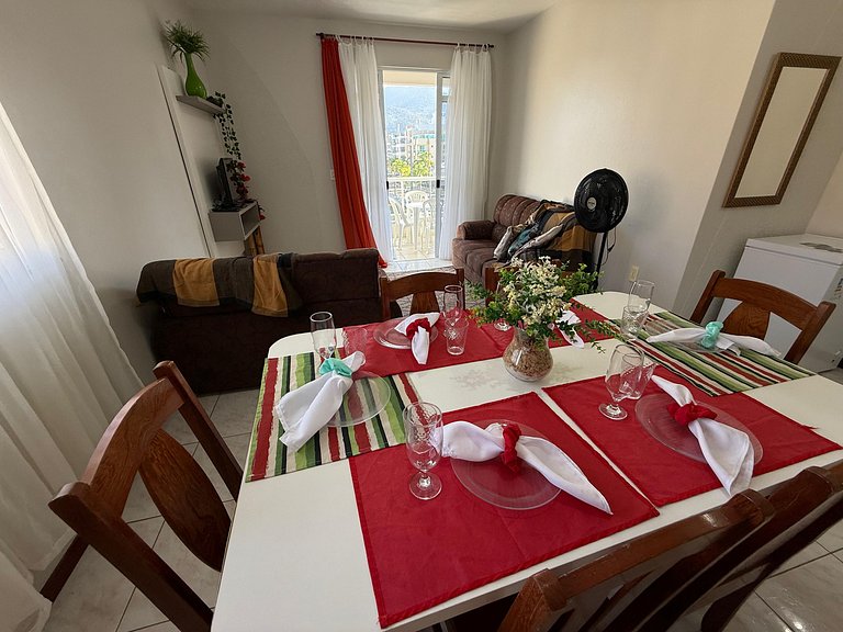 Cód 117 - Apartamento aconchegante a 50m do mar