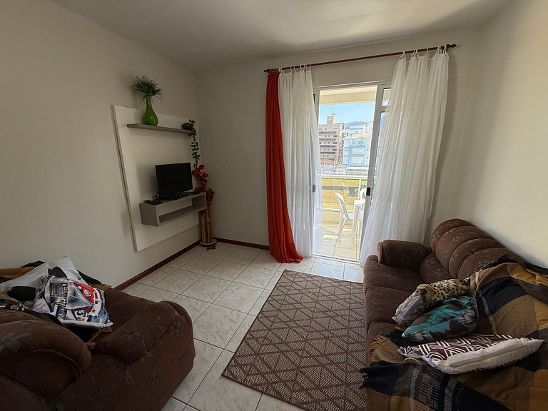 Cód 117 - Apartamento aconchegante a 50m do mar