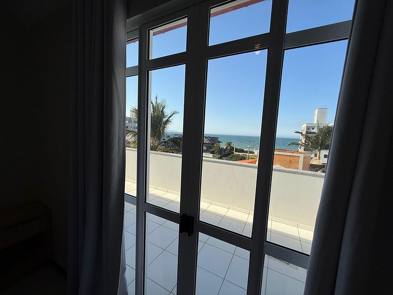 Cód 124- Cobertura com vista á 50m do mar