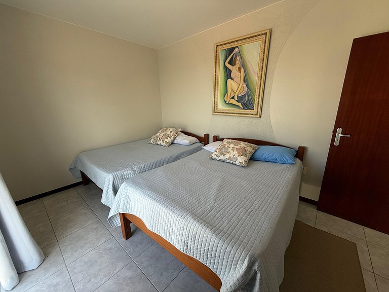 Cód 124- Cobertura com vista á 50m do mar