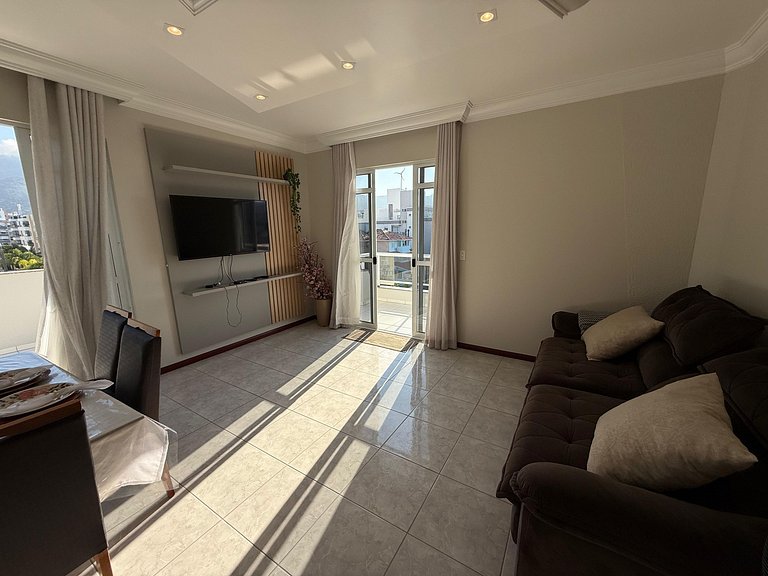 Cód 124- Cobertura com vista á 50m do mar