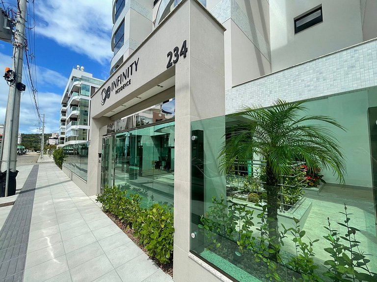 cód 130 - Excelente apartamento amplo e decorado.