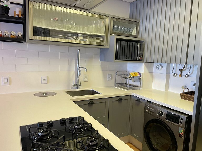 cód 130 - Excelente apartamento amplo e decorado.