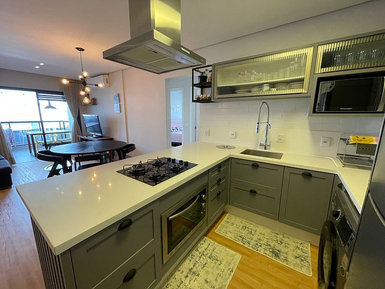 cód 130 - Excelente apartamento amplo e decorado.