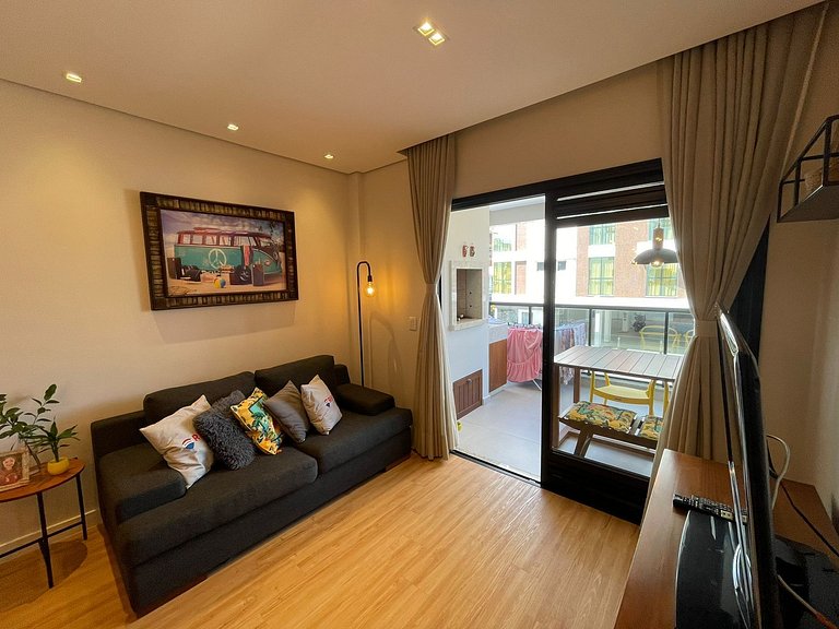 cód 130 - Excelente apartamento amplo e decorado.