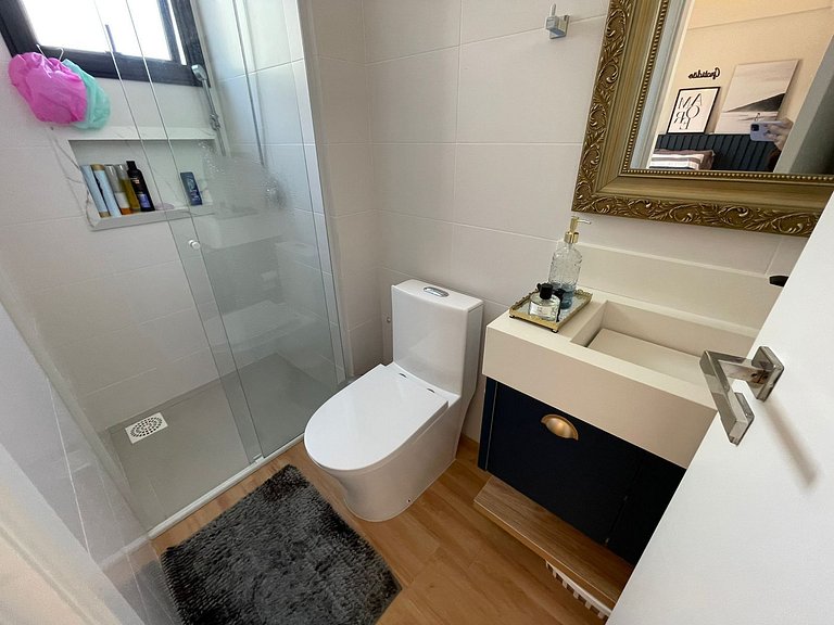 cód 130 - Excelente apartamento amplo e decorado.