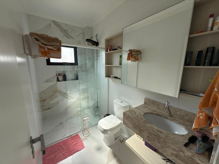 Cód 136 - Casa espetacular na zona central