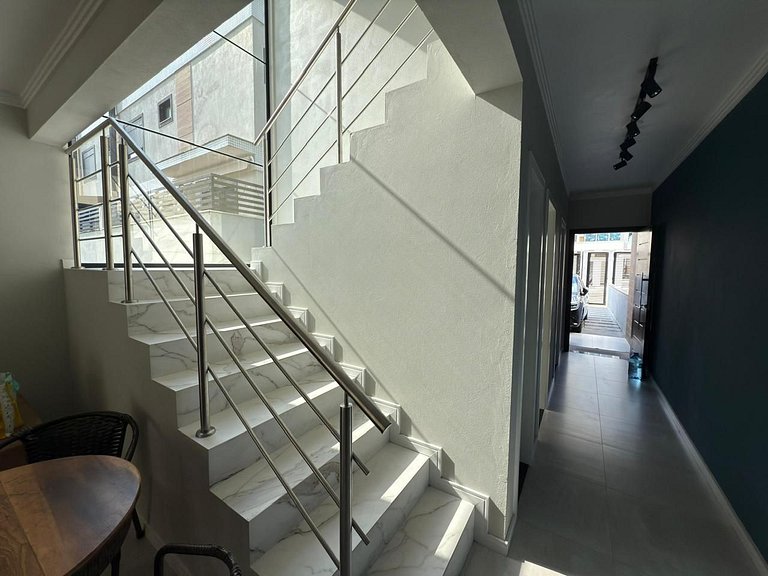 Cód 136 - Casa espetacular na zona central