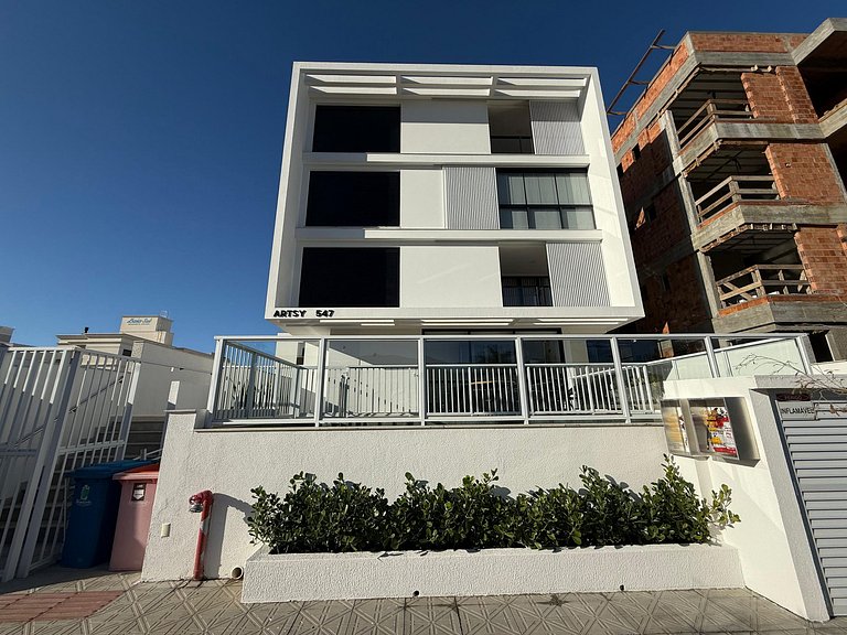 cód 141 - Apartamento térreo, com SPA