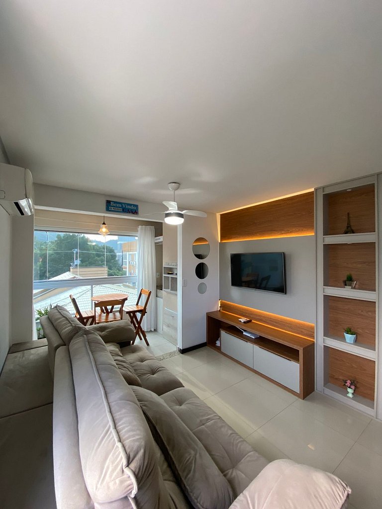 Cód 135 - Apartamento confortável com mobiliário sob medida