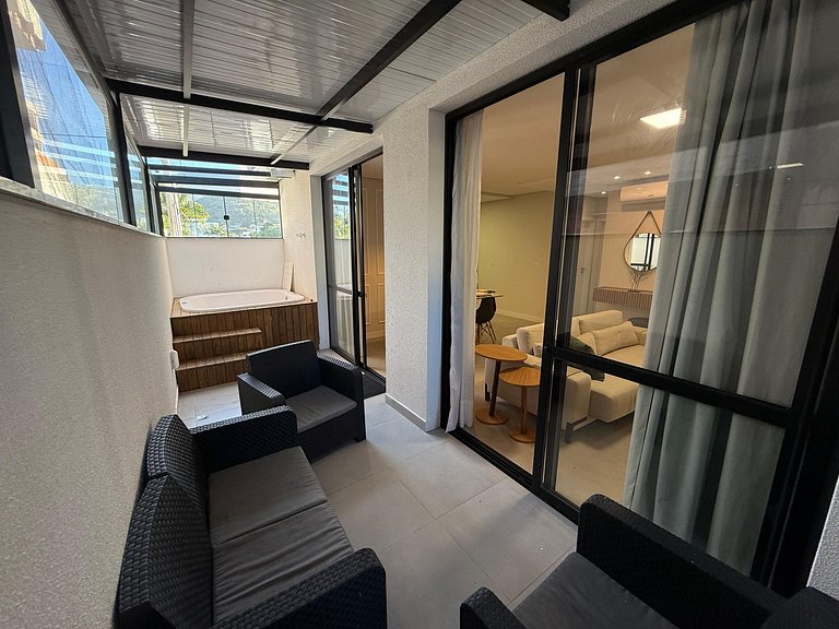 cód 141 - Apartamento térreo, com SPA