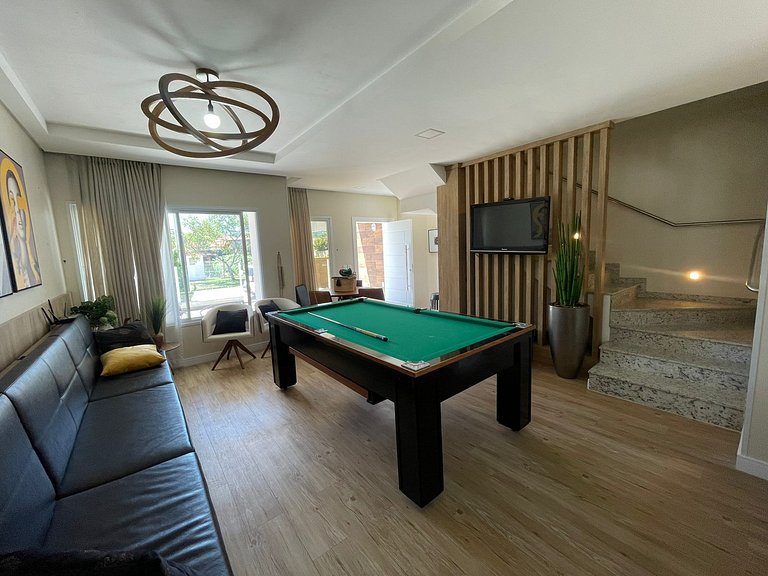 Cód 155 - Casa ampla e arejada, 280m do mar