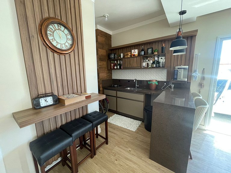 Cód 155 - Casa ampla e arejada, 280m do mar