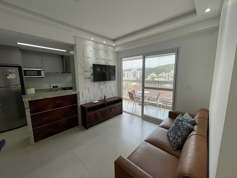 Cód 157 - Apartamento a apenas 100 metros do mar!