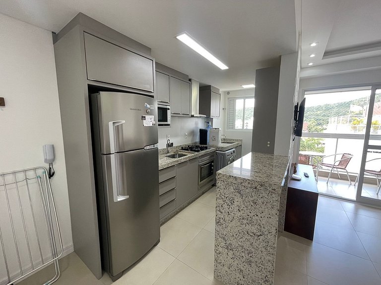 Cód 157 - Apartamento a apenas 100 metros do mar!