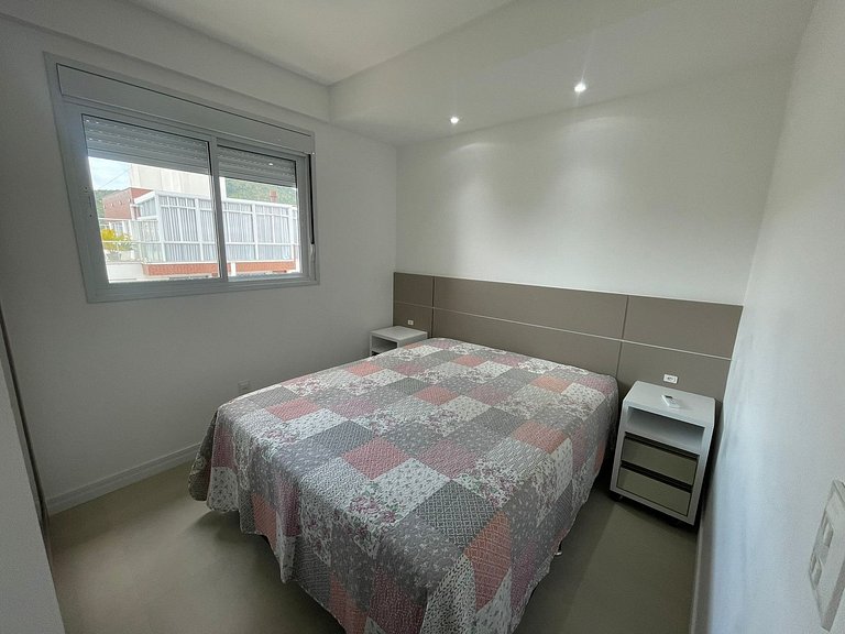 Cód 157 - Apartamento a apenas 100 metros do mar!