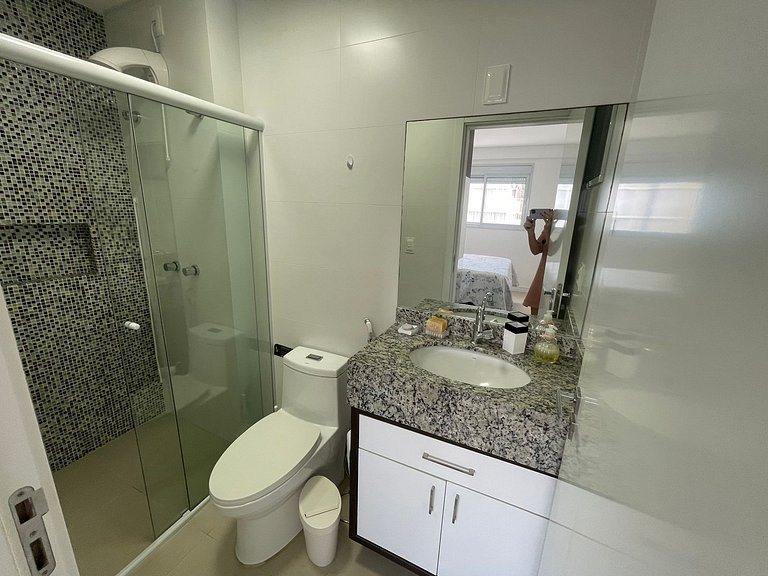 Cód 157 - Apartamento a apenas 100 metros do mar!