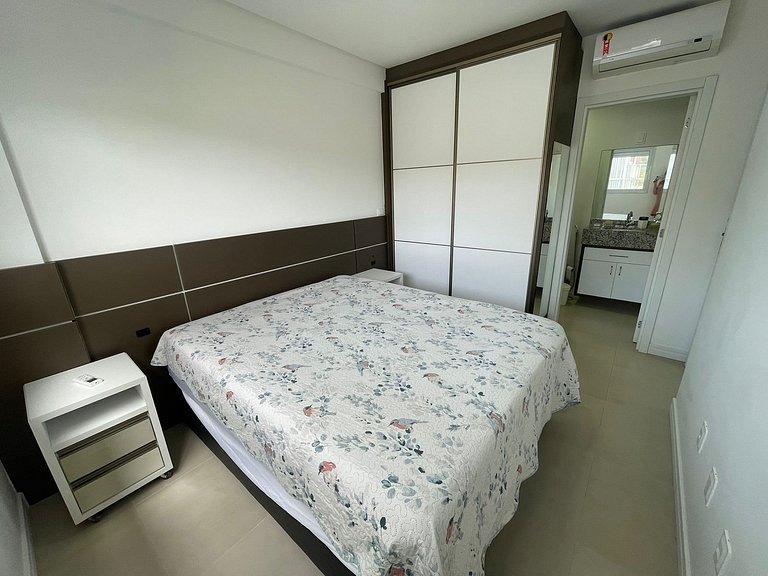 Cód 157 - Apartamento a apenas 100 metros do mar!