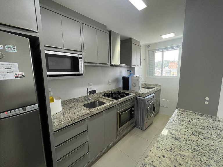 Cód 157 - Apartamento a apenas 100 metros do mar!