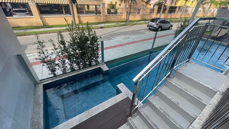 Cód 161 - Apartamento com Spa privativa a 100m do mar