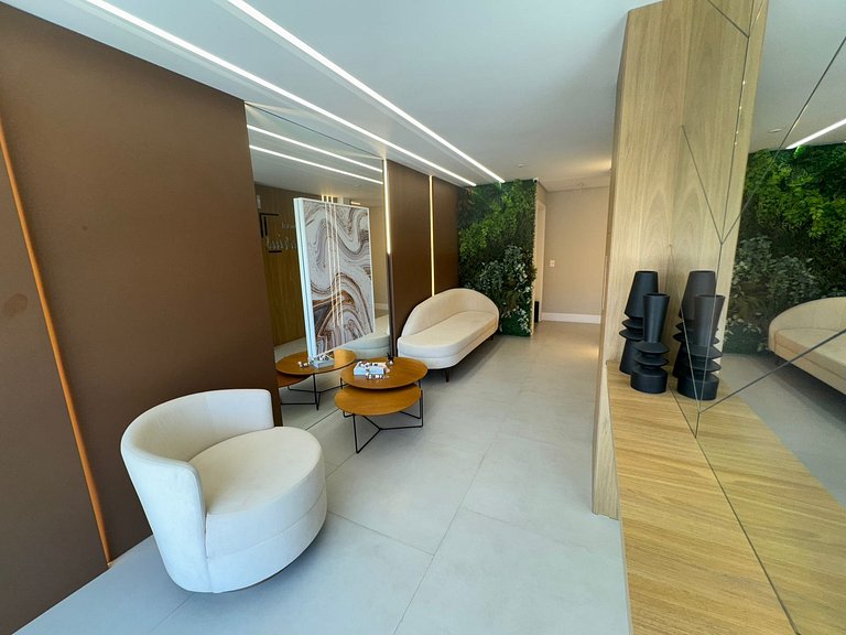 Cód 161 - Apartamento com Spa privativa a 100m do mar