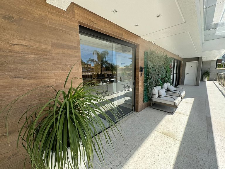 Cód 161 - Apartamento com Spa privativa a 100m do mar