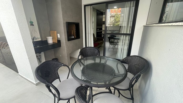 Cód 161 - Apartamento com Spa privativa a 100m do mar