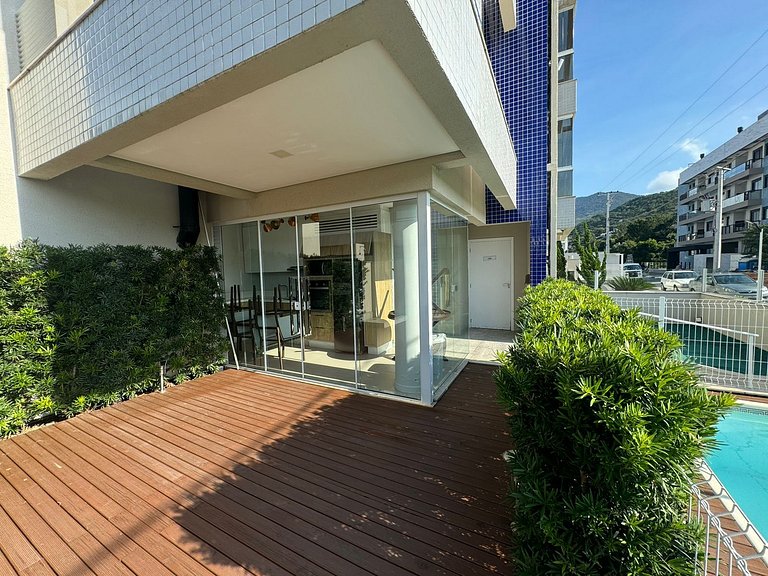 Cód 175 - Apartamento com 2 suítes 400m da Praia de Palmas