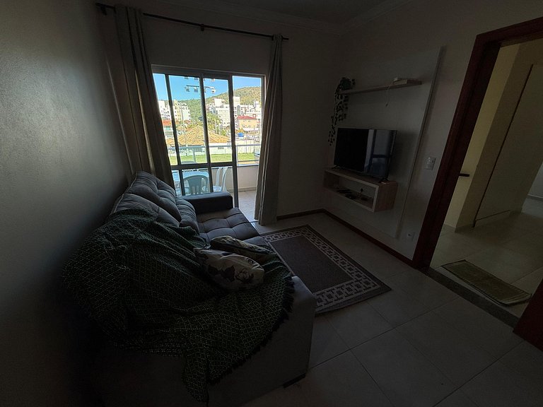 Cód 181 - Apartamento a 70 metros do mar com 2 dormitórios