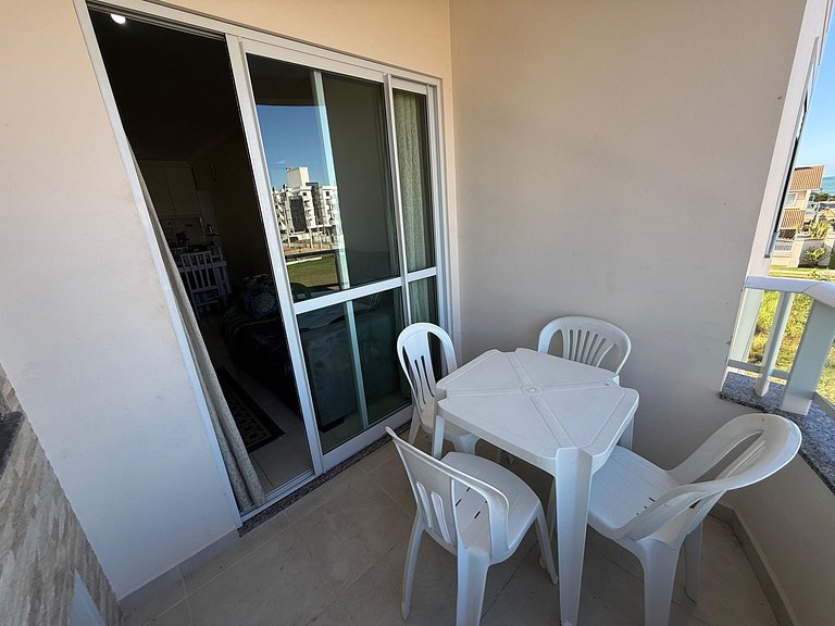 Cód 181 - Apartamento a 70 metros do mar com 2 dormitórios