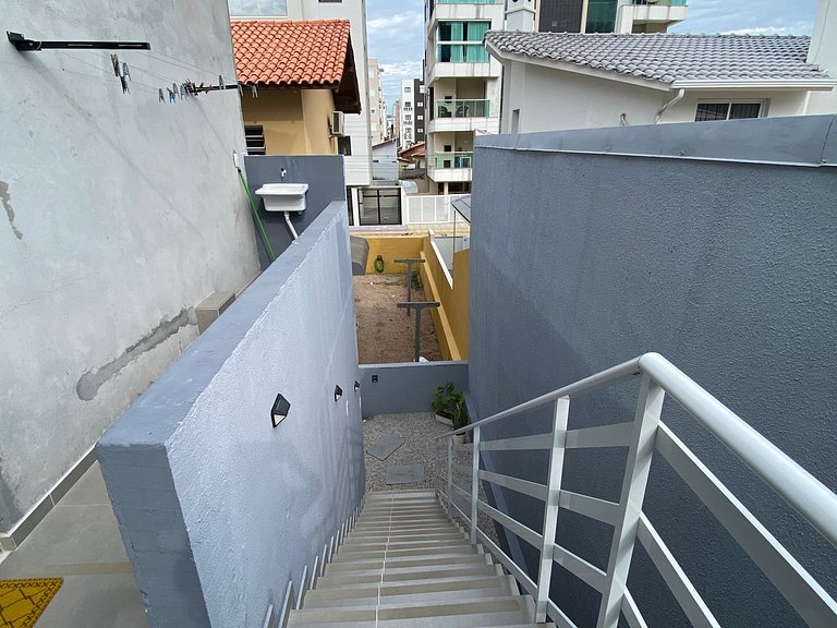 Cód 128 - Apartamento a 300m da Praia de Palmas