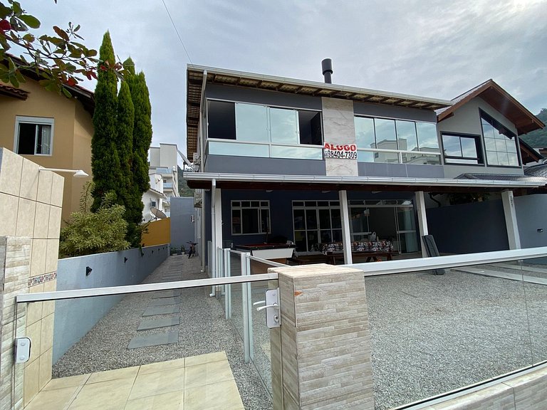 Cód 128 - Apartamento a 300m da Praia de Palmas