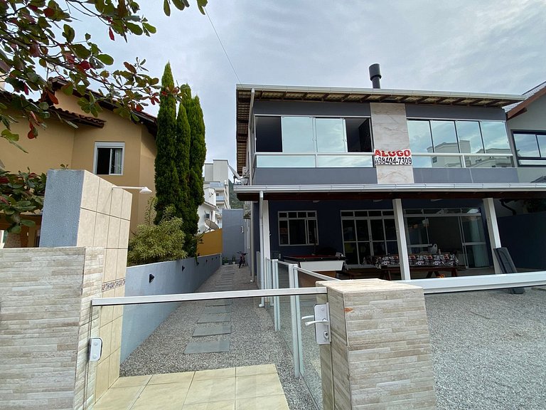 Cód 128 - Apartamento a 300m da Praia de Palmas