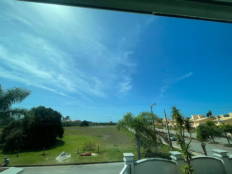 cód 154 - Excelente apartamento apenas 300m do mar