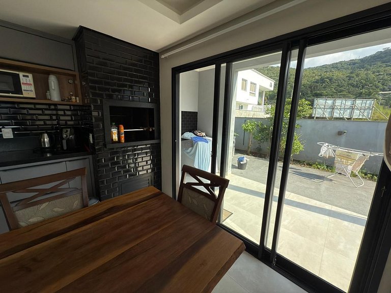 Cód 136 - Casa espetacular na zona central