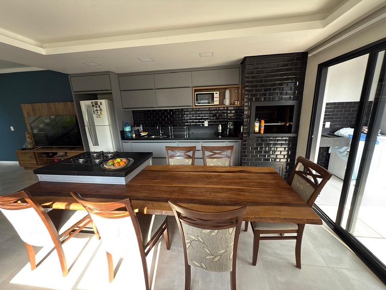 Cód 136 - Casa espetacular na zona central