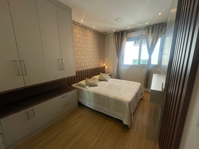 cod 165 - Apartamento com piscina á 350m do mar