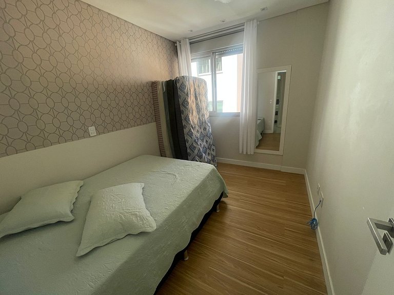 cod 165 - Apartamento com piscina á 350m do mar