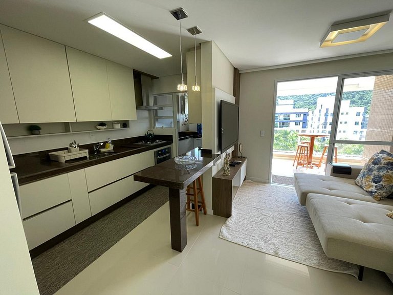 Cód 158 - Apartamento á 300m do mar.