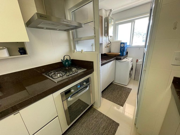 Cód 158 - Apartamento á 300m do mar.