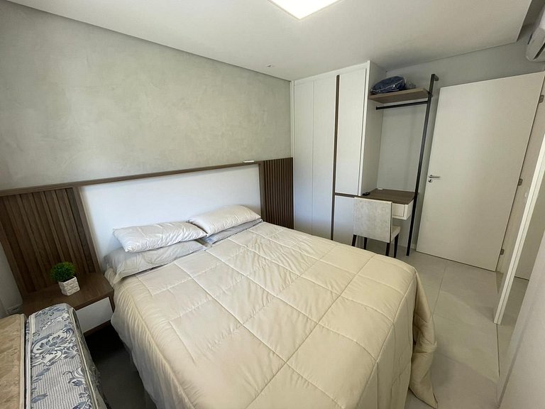 Cód 158 - Apartamento á 300m do mar.