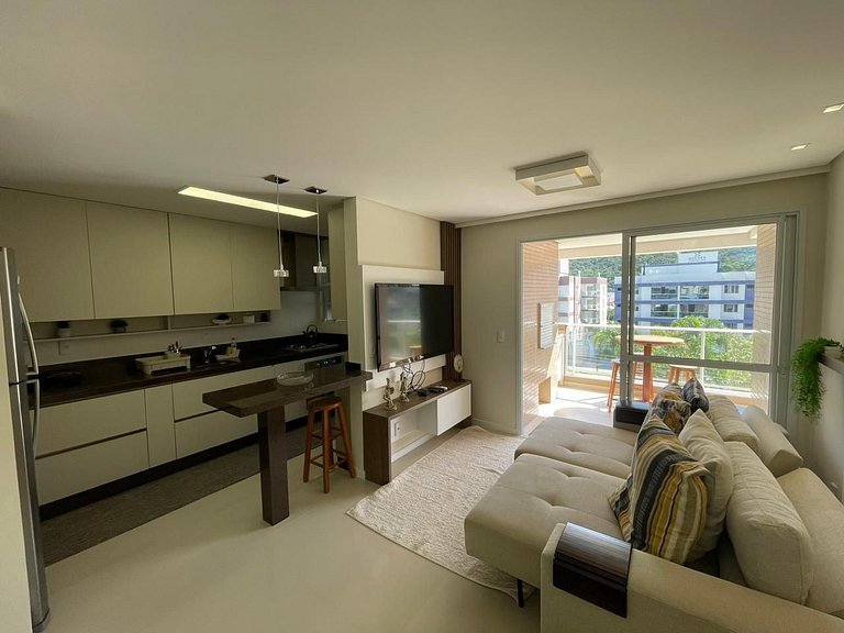 Cód 158 - Apartamento á 300m do mar.