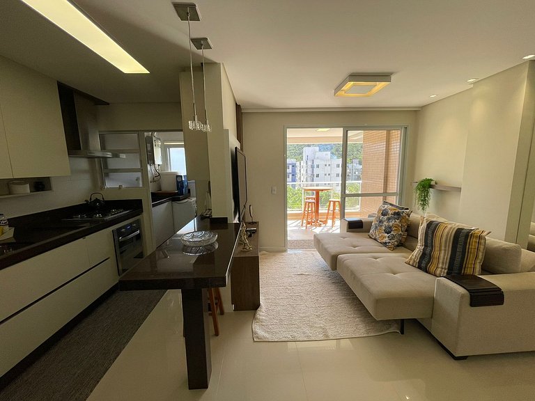 Cód 158 - Apartamento á 300m do mar.