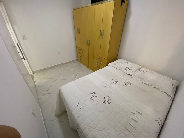 Cód 129 - Casa c/ sinuca a 300m da praia