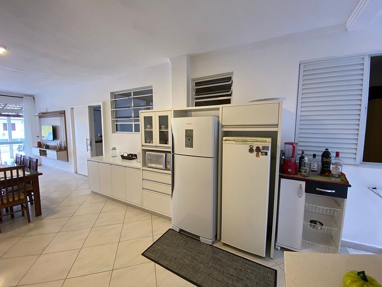 Cód 129 - Casa c/ sinuca a 300m da praia