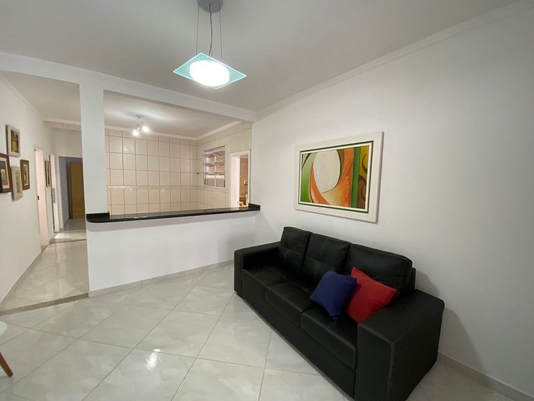 Cód 129 - Casa c/ sinuca a 300m da praia