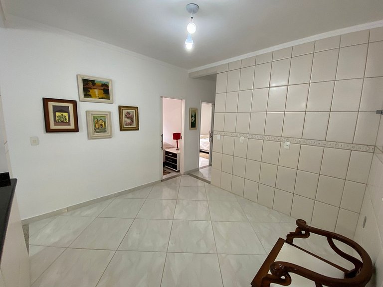 Cód 129 - Casa c/ sinuca a 300m da praia