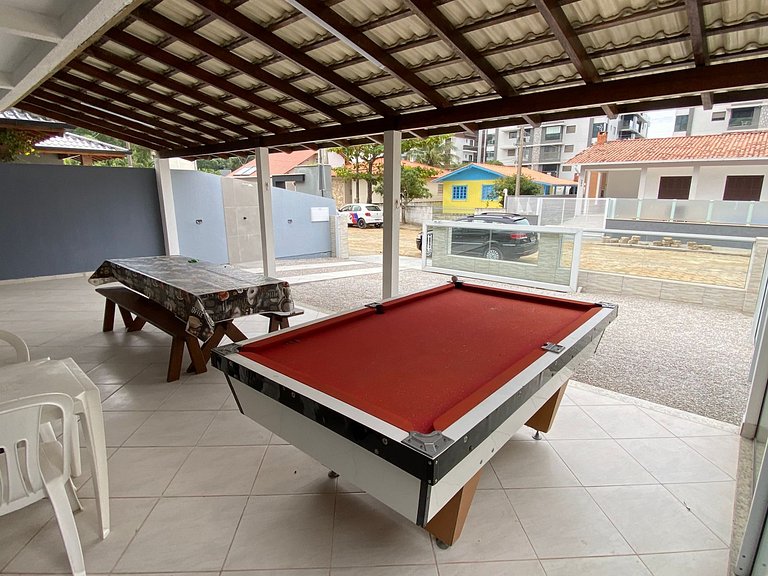 Cód 129 - Casa c/ sinuca a 300m da praia