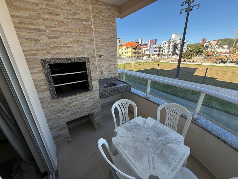 Cód 180- Apartamento aconchegante á 70m do mar