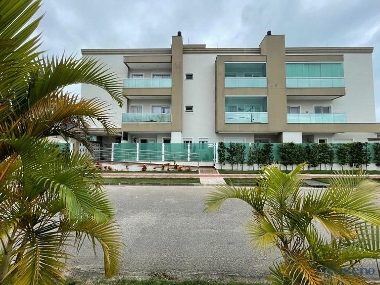 Cód 127 - Apartamento amplo a 500m da Praia de Palmas